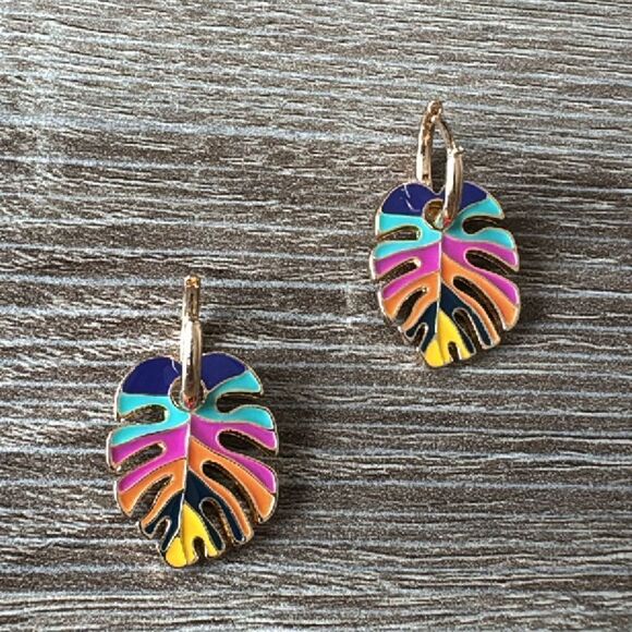 Rainbow leaf hop earrings A657 - Picture 2 of 4